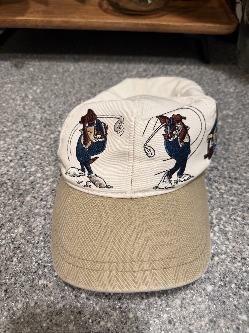 Vintage 1998 Golfing Taz Character Adjustable Baseball Cap - Cream & Khaki